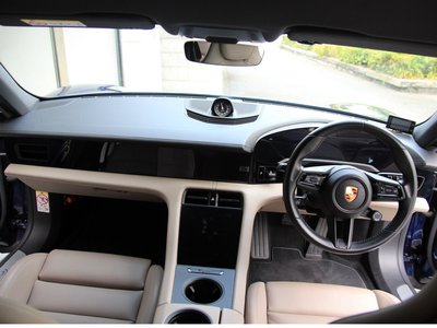 2022 Porsche TAYCAN 缩略图 30