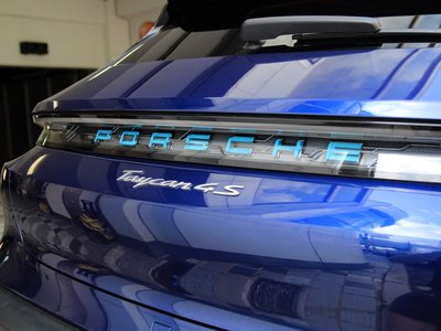 2022 Porsche TAYCAN 缩略图 25