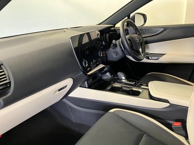 LEXUS NX - 4