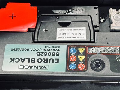 MERCEDES-BENZ E-CLASS - 3