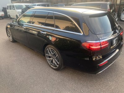 MERCEDES-BENZ E-CLASS - 8