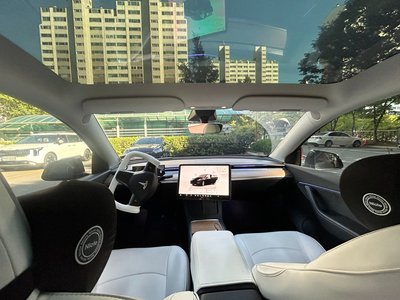 صورة 10 لـ 2022 Tesla MODEL Y