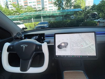صورة 8 لـ 2022 Tesla MODEL Y