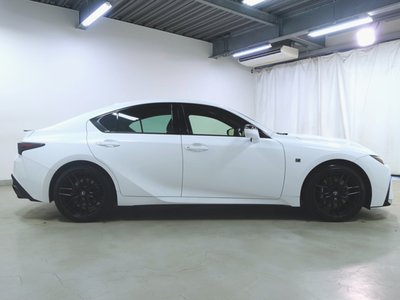 LEXUS IS - 8