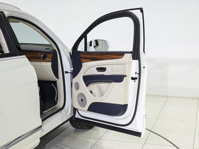 صورة مصغرة 11 لـ 2025 Bentley BENTAYGA