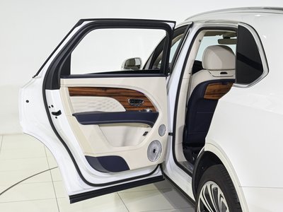 صورة مصغرة 35 لـ 2025 Bentley BENTAYGA