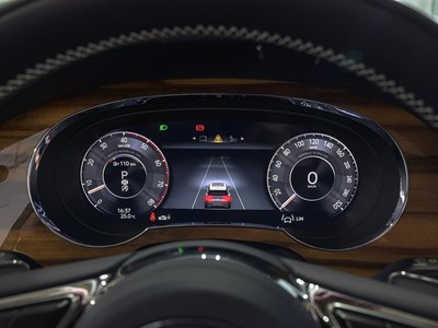 صورة مصغرة 24 لـ 2025 Bentley BENTAYGA