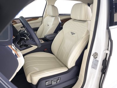 صورة مصغرة 31 لـ 2025 Bentley BENTAYGA