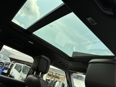 صورة مصغرة 13 لـ 2025 LAND Rover DEFENDER