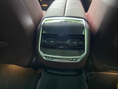 صورة مصغرة 17 لـ 2026 BMW I7