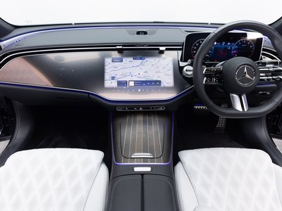 MERCEDES-BENZ E-CLASS - 2