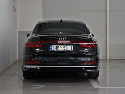 AUDI A8 - 3