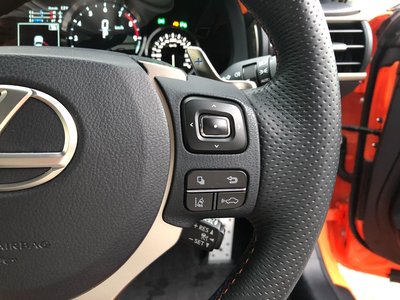 صورة مصغرة 40 لـ 2015 Lexus RC F