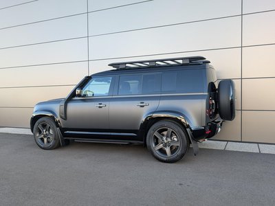 LAND ROVER DEFENDER - 2