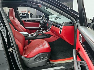 PORSCHE CAYENNE - 10