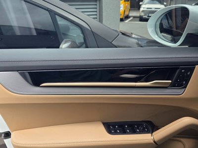 2025 Porsche CAYENNE 缩略图 13