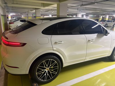 2025 Porsche CAYENNE 照片 3