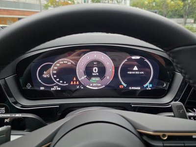 2025 Porsche CAYENNE 照片 8