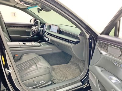صورة 10 لـ 2023 Genesis G90 (RS4)