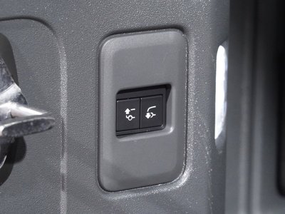2025 LAND Rover DEFENDER — миниатюра 43
