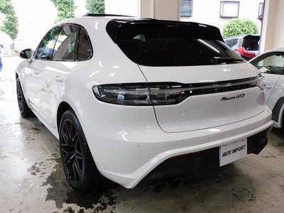 PORSCHE MACAN - 6