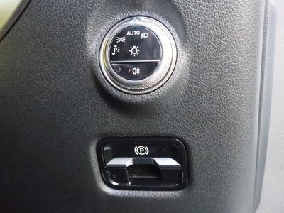 2025 Mercedes-BENZ C-CLASS AMG — миниатюра 35