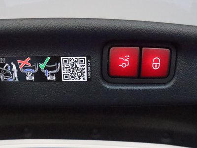 2025 Mercedes-BENZ C-CLASS AMG — миниатюра 77