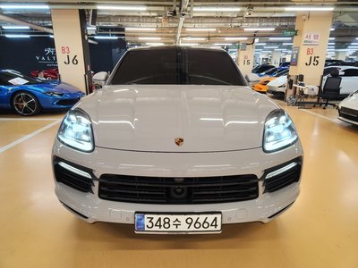 صورة 1 لـ 2020 Porsche CAYENNE