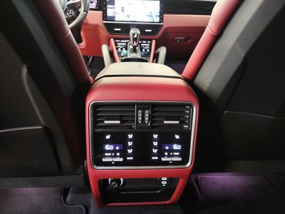 صورة مصغرة 14 لـ 2020 Porsche CAYENNE