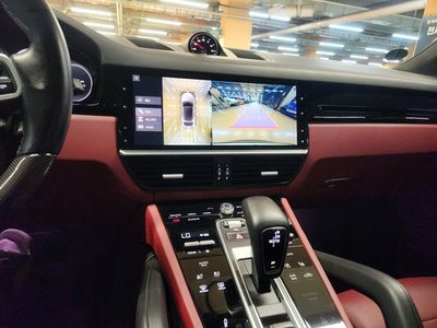 صورة 10 لـ 2020 Porsche CAYENNE