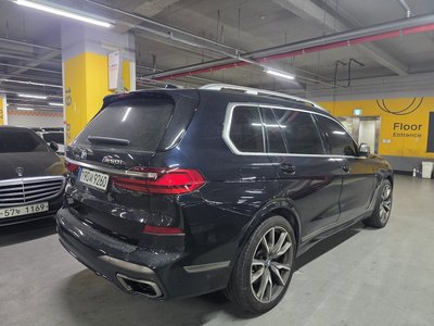 BMW X7 - 4