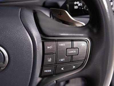 LEXUS LS - 8