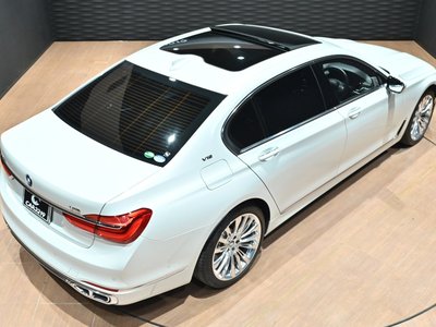 BMW 7 SERIES - 9