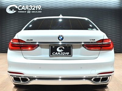 BMW 7 SERIES - 7
