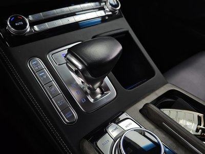 صورة مصغرة 12 لـ 2019 Genesis G90