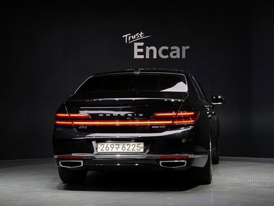 صورة 4 لـ 2019 Genesis G90