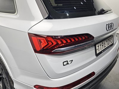 AUDI Q7 - 10