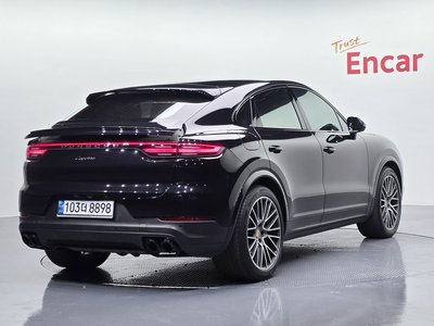 PORSCHE CAYENNE - 4