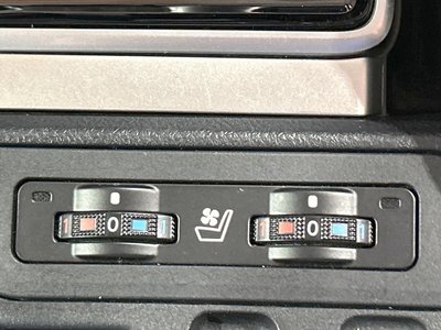 TOYOTA LAND CRUISER PRADO - 7