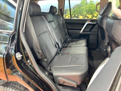 TOYOTA LAND CRUISER PRADO - 10