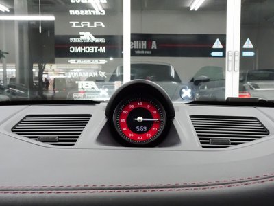 PORSCHE 911 - 8