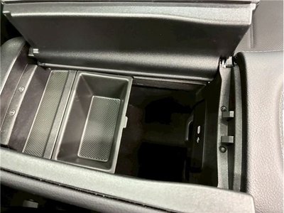 2025 Mercedes-BENZ GLE — миниатюра 40