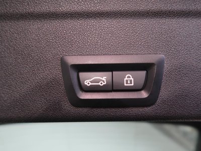 2022 BMW X6 thumbnail 25