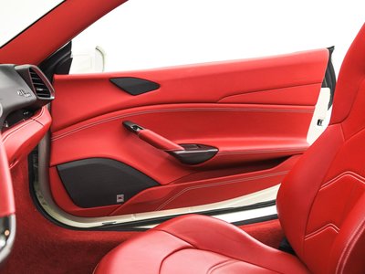 2016 Ferrari 488 SPIDER — миниатюра 23