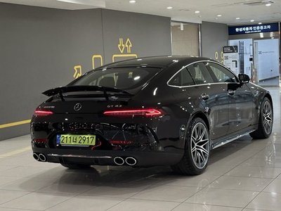 2025 Mercedes-BENZ GT AMG 照片 2