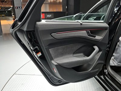 صورة مصغرة 15 لـ 2026 AUDI A6