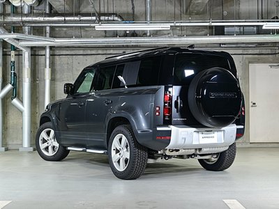 LAND ROVER DEFENDER - 7