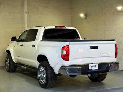 TOYOTA TUNDRA - 3