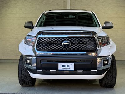 TOYOTA TUNDRA - 2
