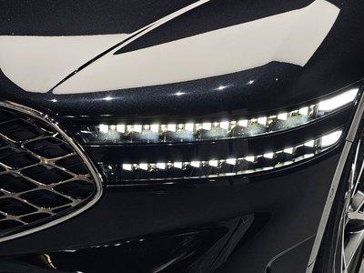 صورة 9 لـ 2022 Genesis G90 (RS4)